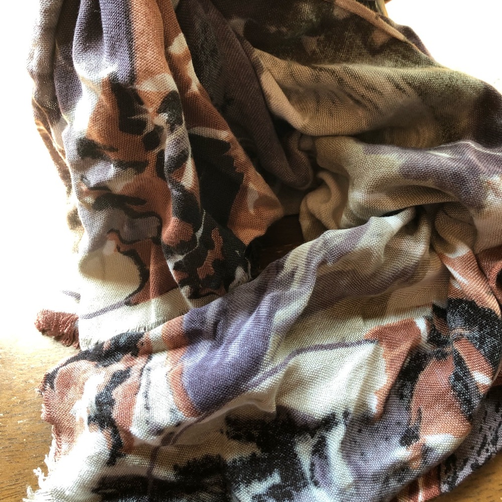 NWOT Cynthia Rowley NY Scarf 68” x 26.5”